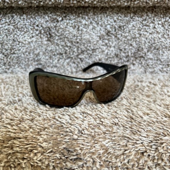 Valentino 5447/S Women\'s Grey Pearl/Taupe Shield Sunglasses. main image 10